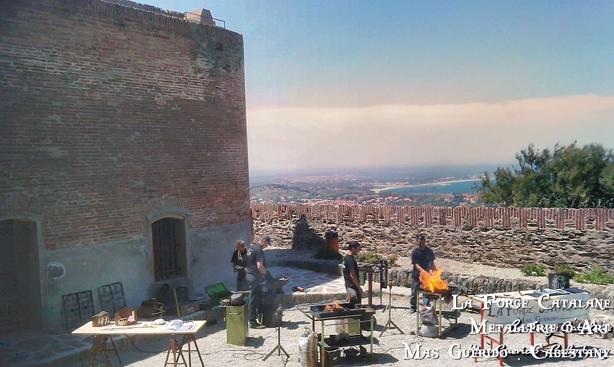 Demonstration forge fort saint elme collioure 2010 forge catalane 2.jpg